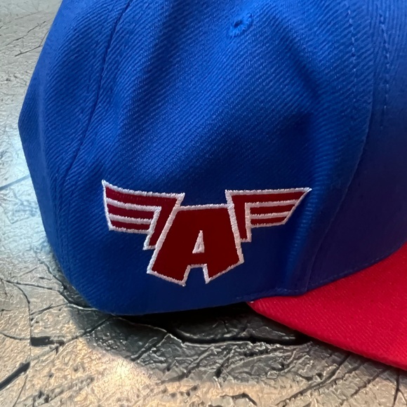 MARVELS CAPTAIN AMERICA SNAPBACK HAT. BRAND NEW. ONE SIZE FITS ALL - Picture 8 of 8